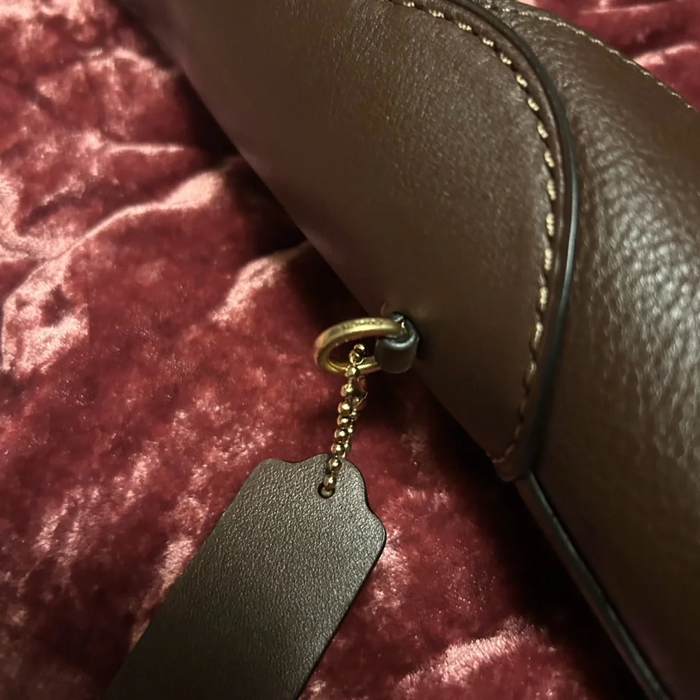 Coach Brooklyn 28 Shoulder Bag in Maple/Brass - Picture 2 of 8